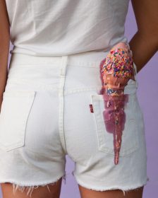 В Алабаме незаконно держать мороженое в заднем кармане.
